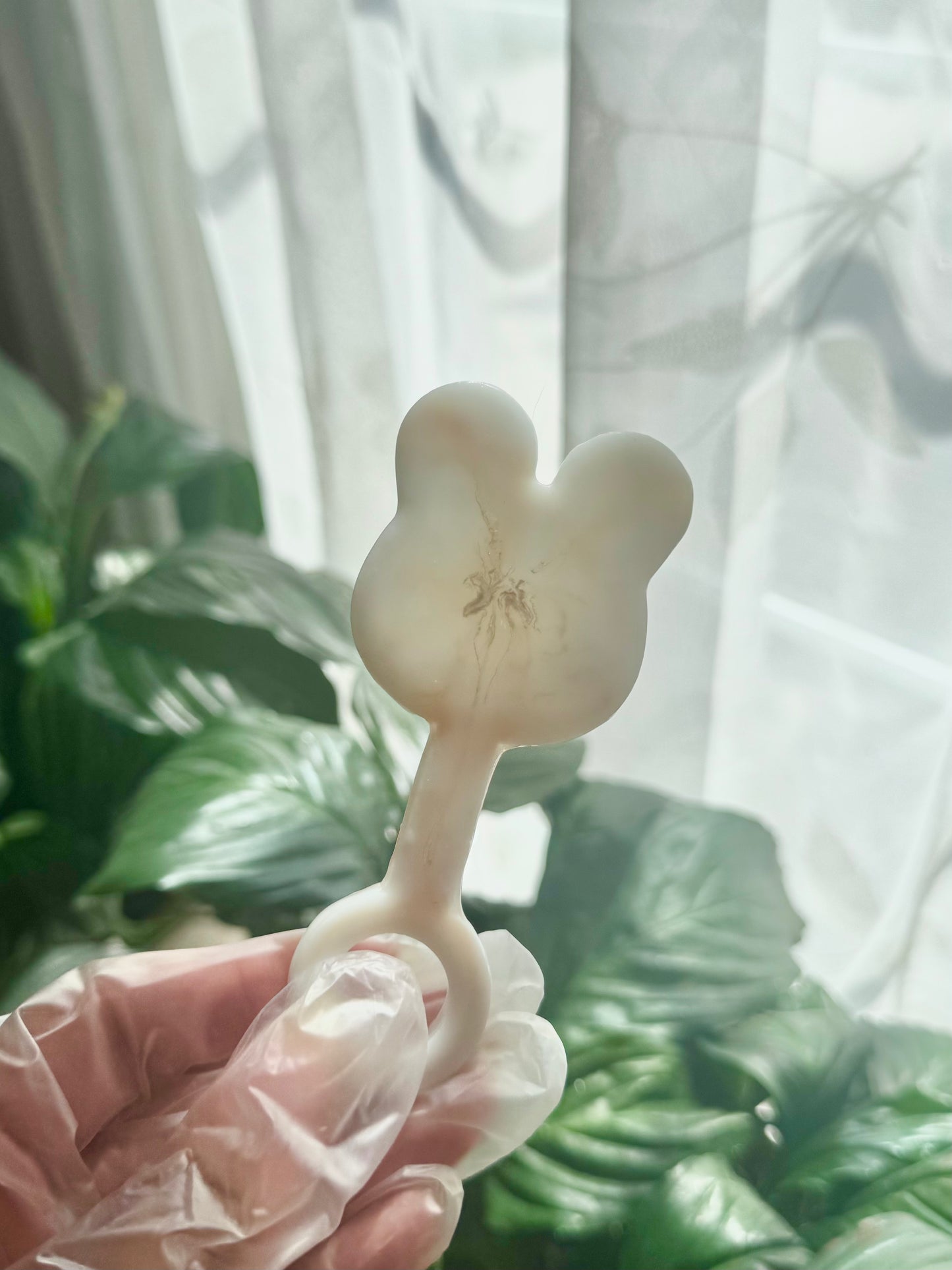 Gold stars bunny dry shaker wand