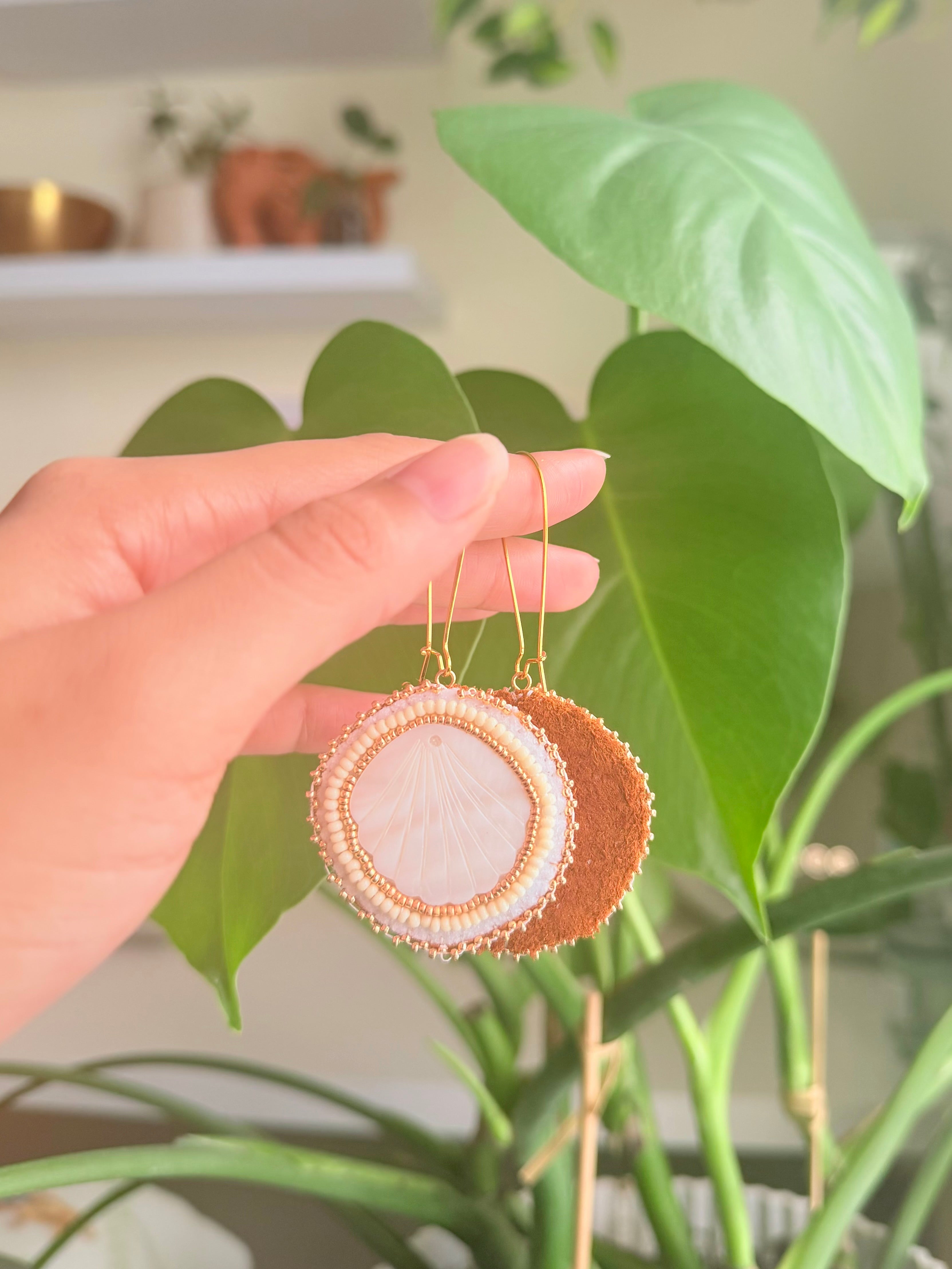 Fresh water pearl shell beaded earrings