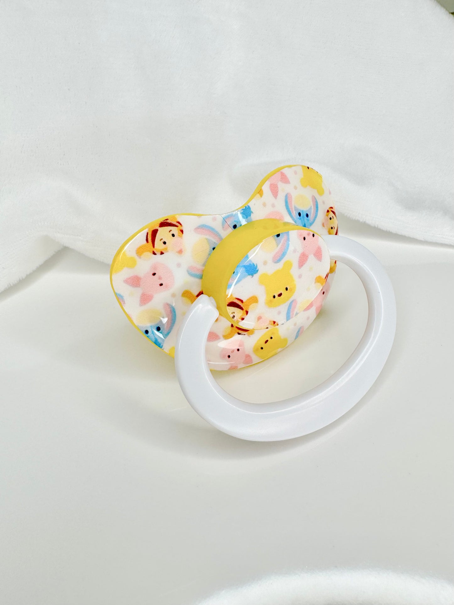 Basic Winnie image pacifier