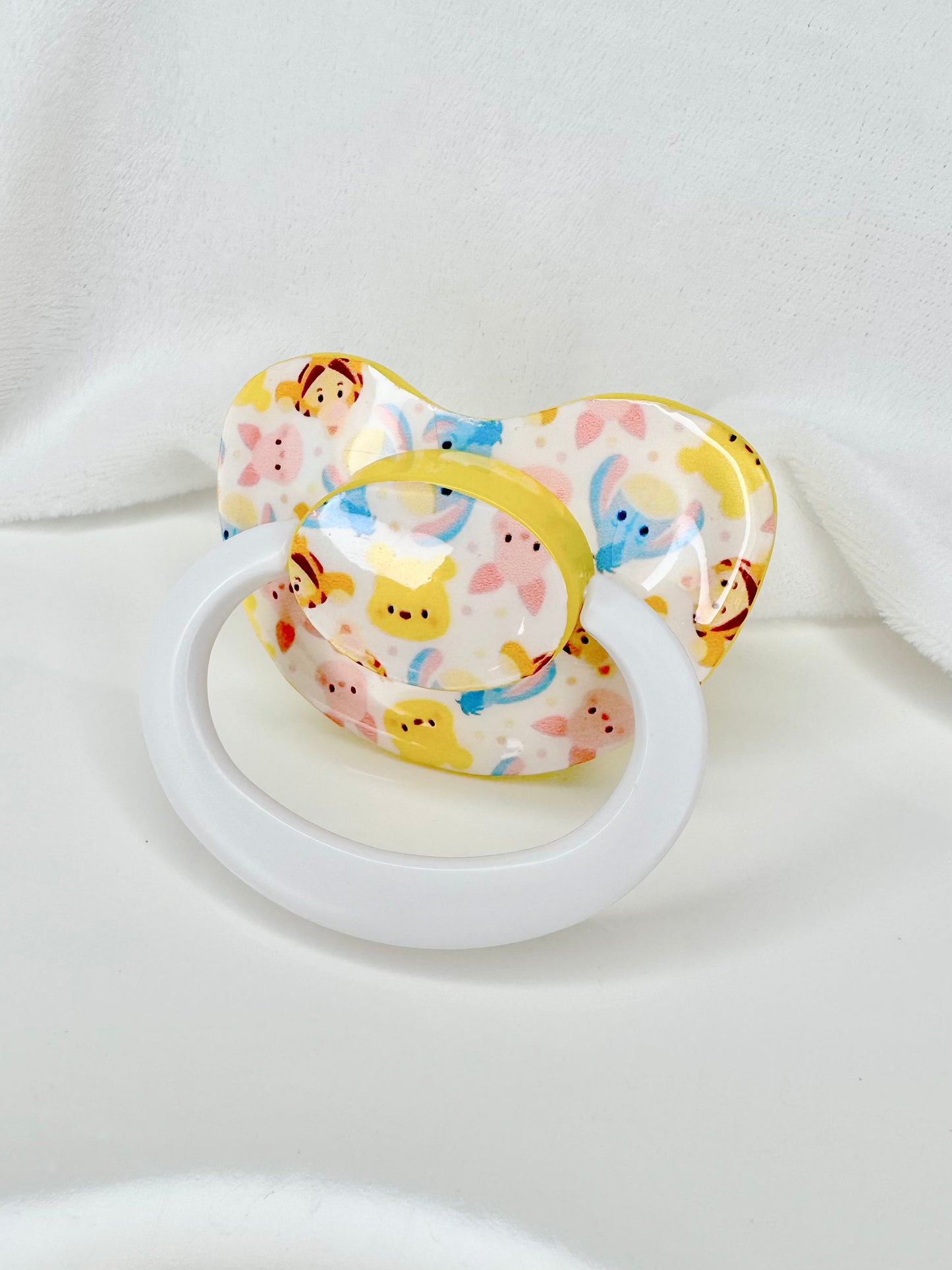 Basic Winnie image pacifier