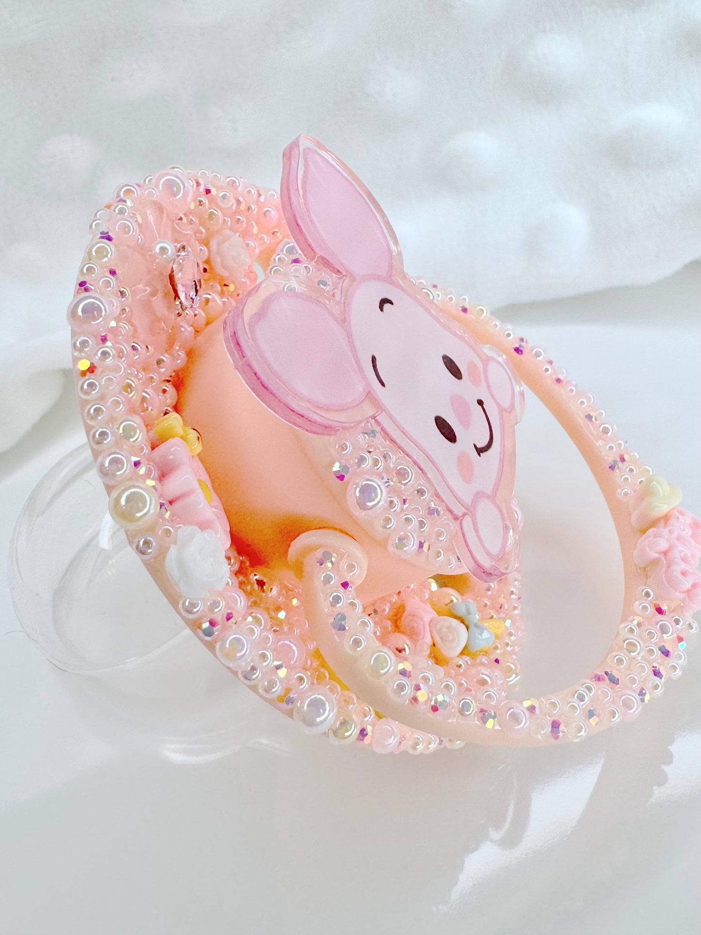 Piglet - Round adult pacifier