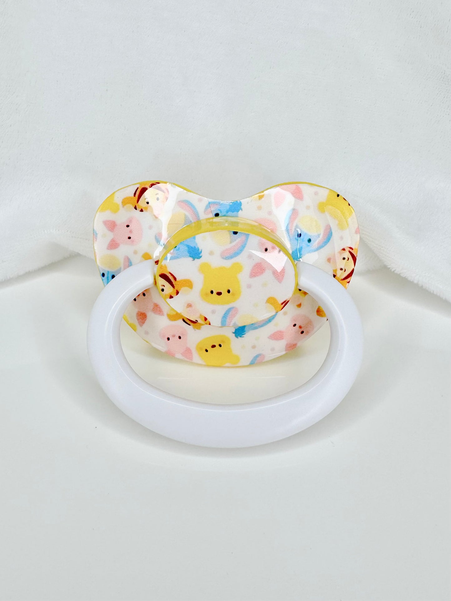 Basic Winnie image pacifier