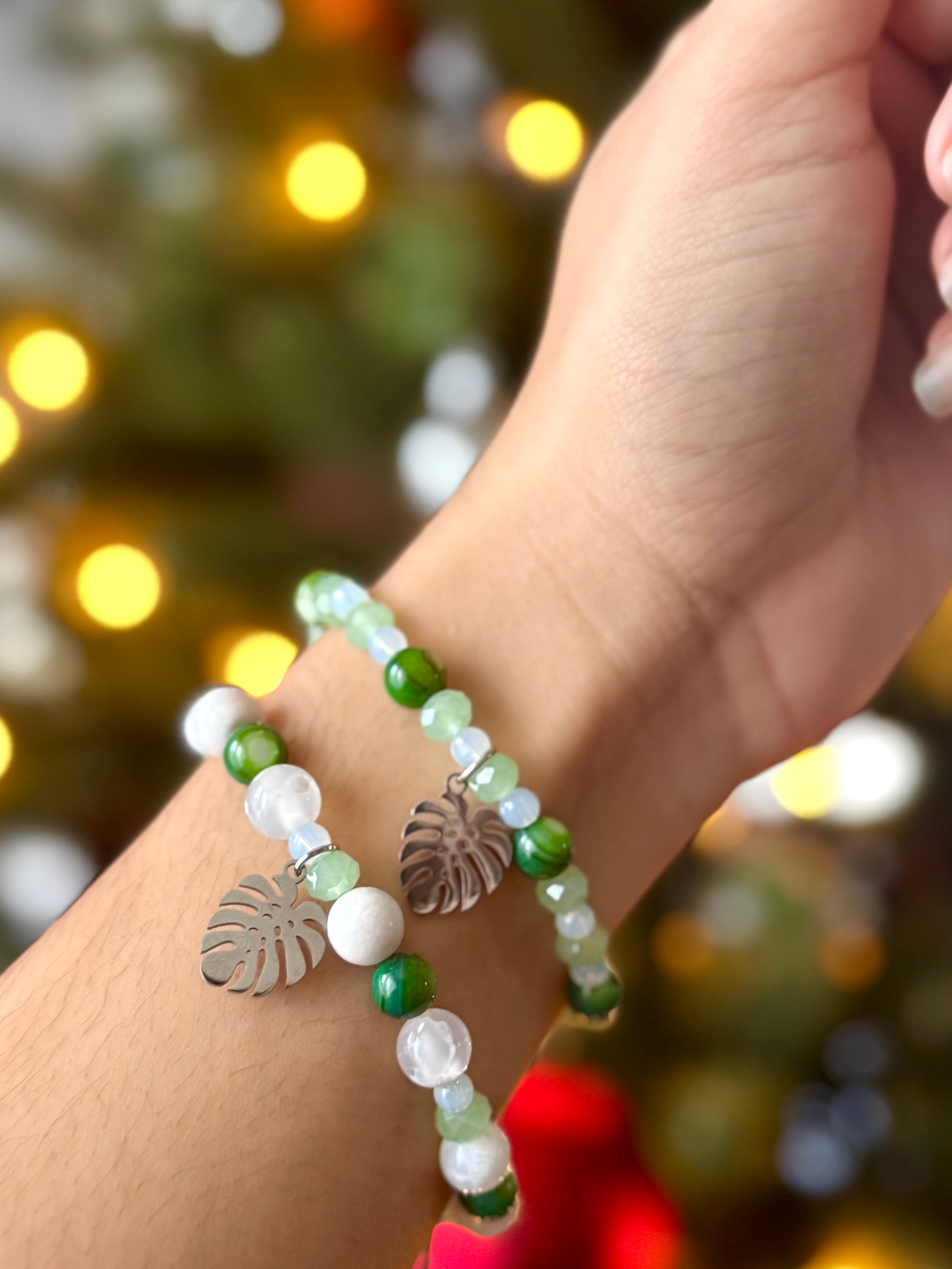 Monstera charm bracelet 7 inch