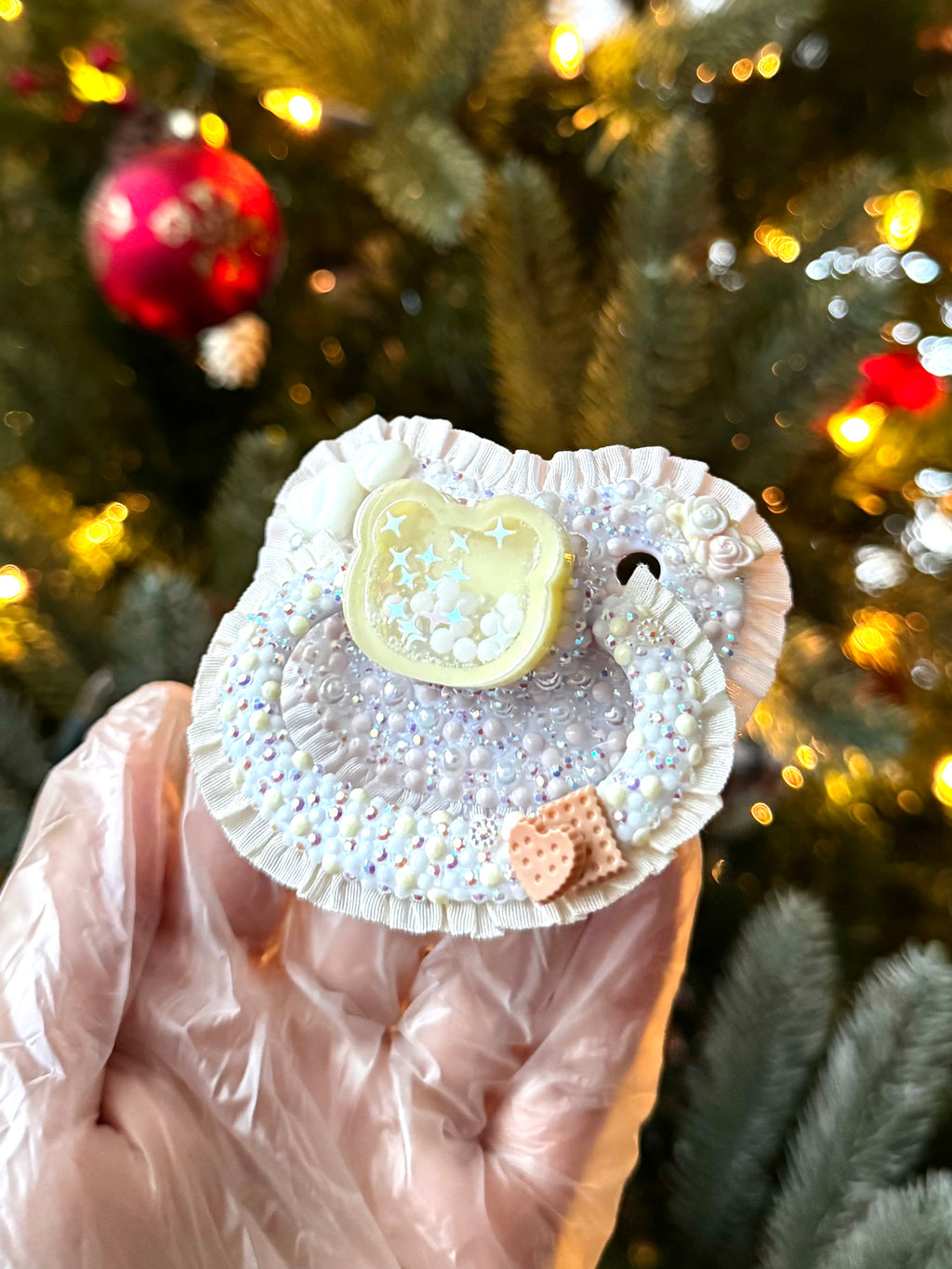 Bear resin shaker adult pacifier